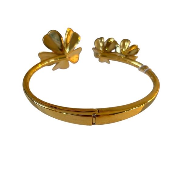 Kate Spade Gorgeous Blushing Blooms Hinged Cuff. - Picture 2 of 7
